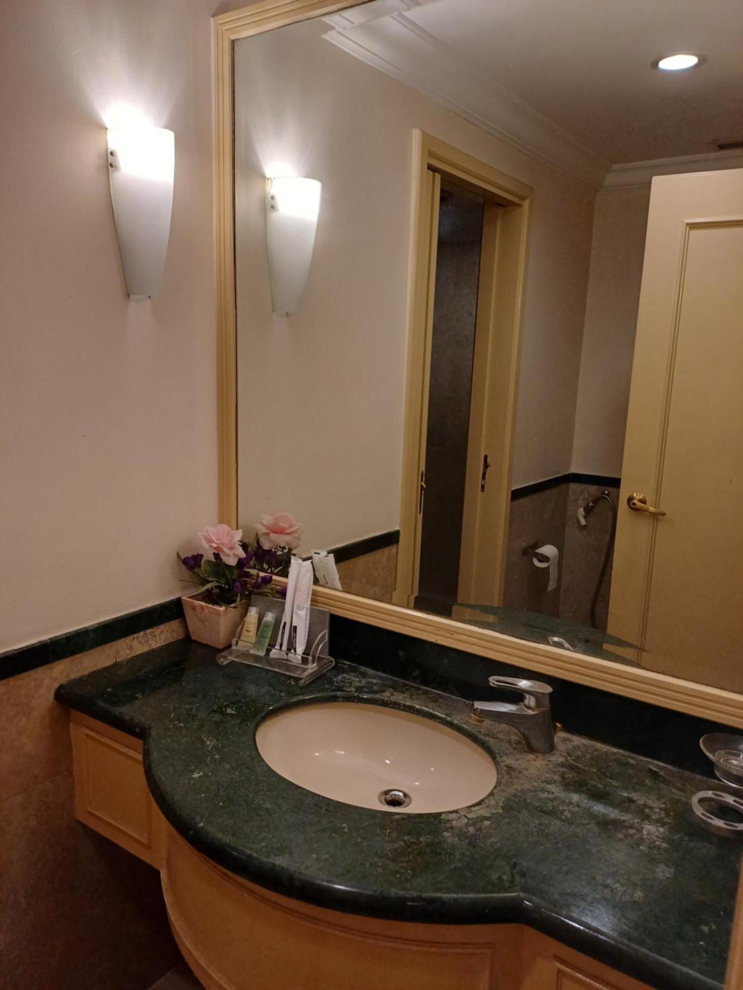 Times Square Grand Service Suite クアラルンプール エクステリア 写真